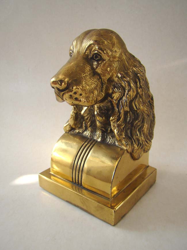 A charming dog bookend (Setter, Spaniel or Retriever) made by Jennings Brothers of Bridgeport. CT., circa 1935 — image 2